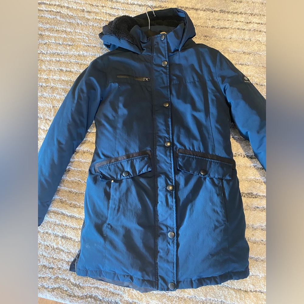 Vintage Women’s Canadiana Down filled parka